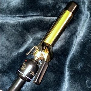 Hot tools 1 1/4” curling iron